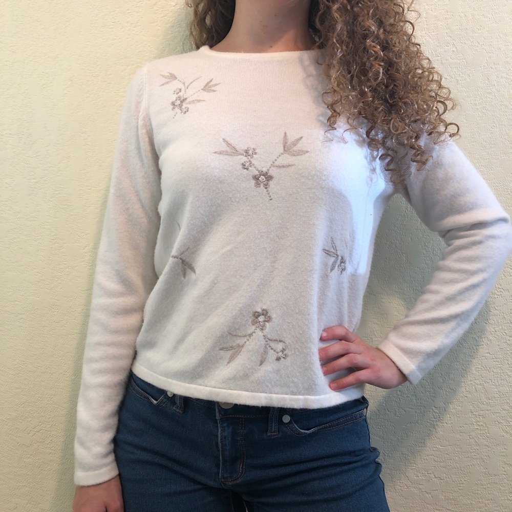 Laura Scott Petites white embroidered sweater